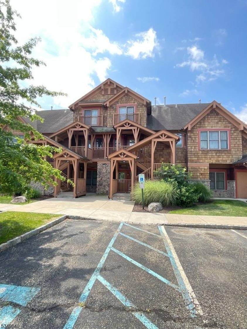 4 Maple Cres Unit 22, Vernon Twp., NJ 07462