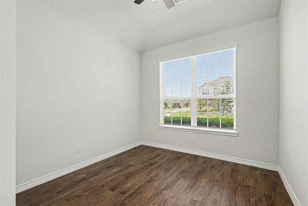 9828 Dynamics Drive, Fort Worth, TX 76131