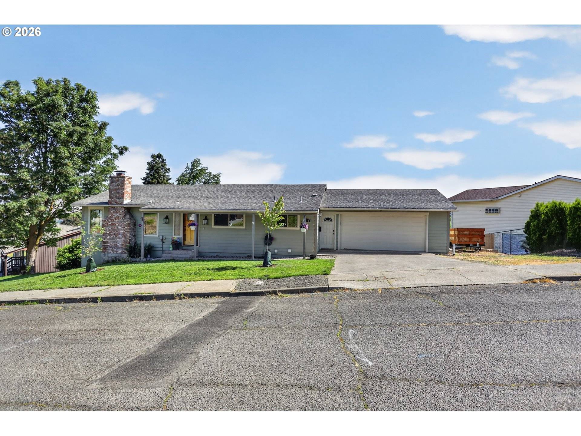 713 E 21ST PL, The Dalles, OR 97058