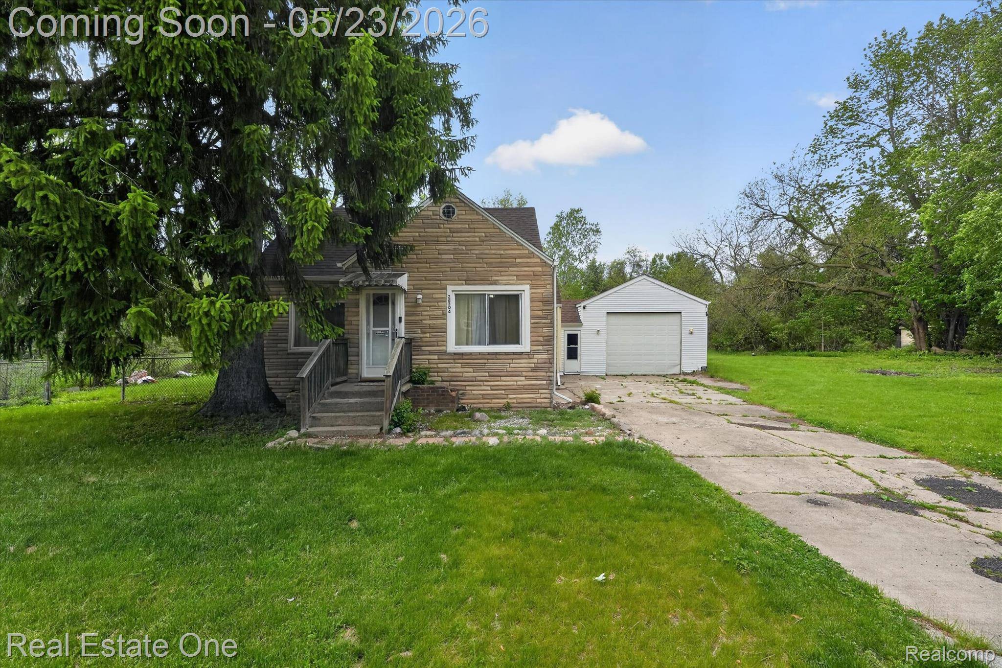 28304 Eton ST, Westland, MI 48186
