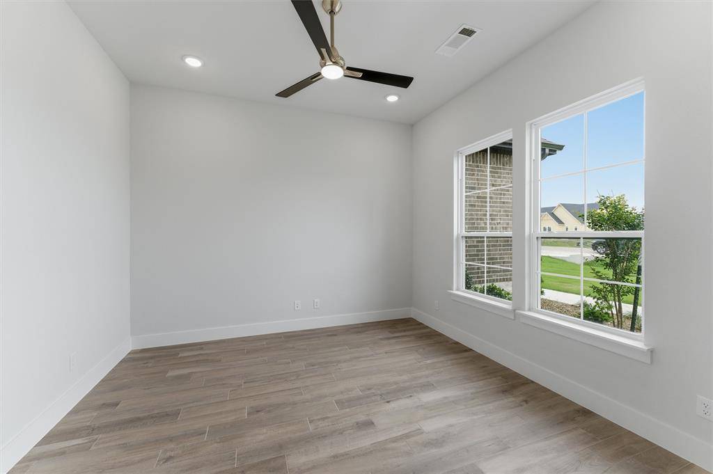 2316 Quartz Street, Krum, TX 76249