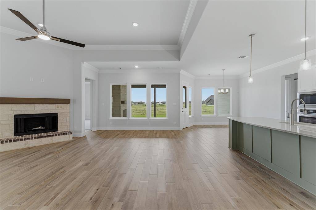 2316 Quartz Street, Krum, TX 76249