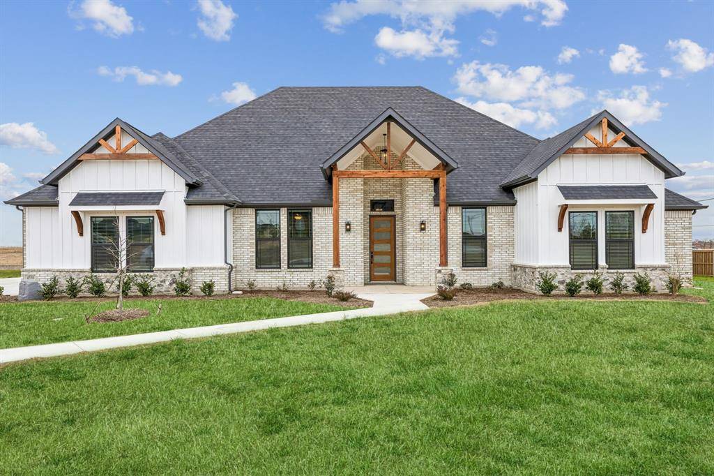 4510 Matador Ranch Court, Waxahachie, TX 75165
