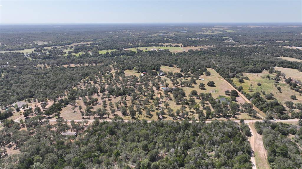 213 Joe Cole Lane, Smithville, TX 78957