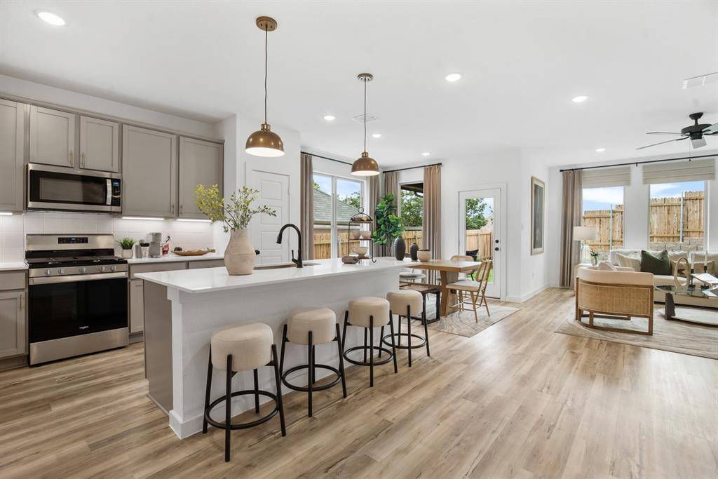 8808 Haste Lane, Aubrey, TX 76227