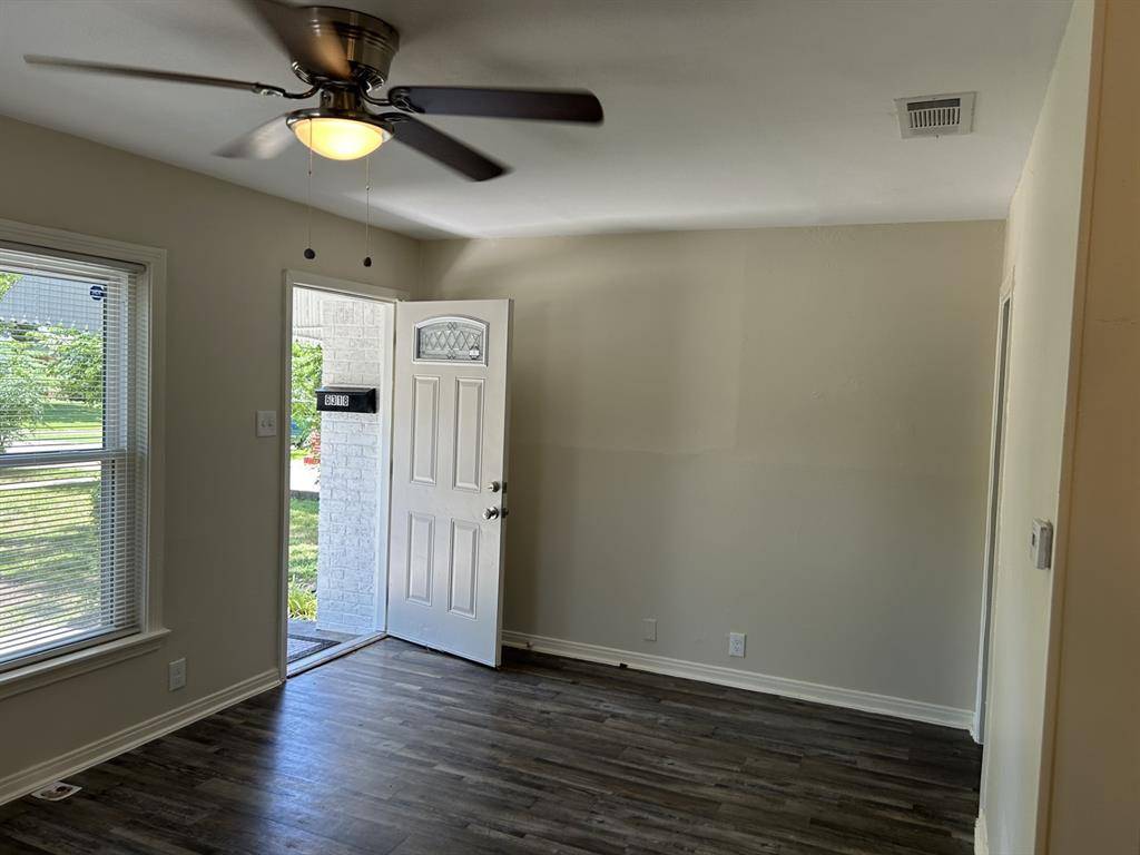 6318 Belgrade Avenue, Dallas, TX 75227