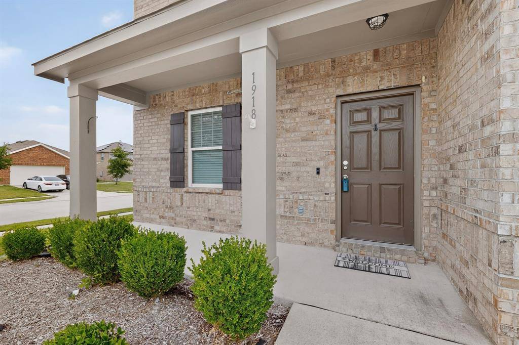 1918 Wolf Run, Anna, TX 75409