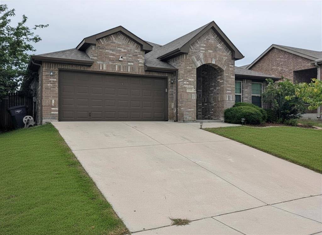 9921 Osprey Drive, Fort Worth, TX 76108