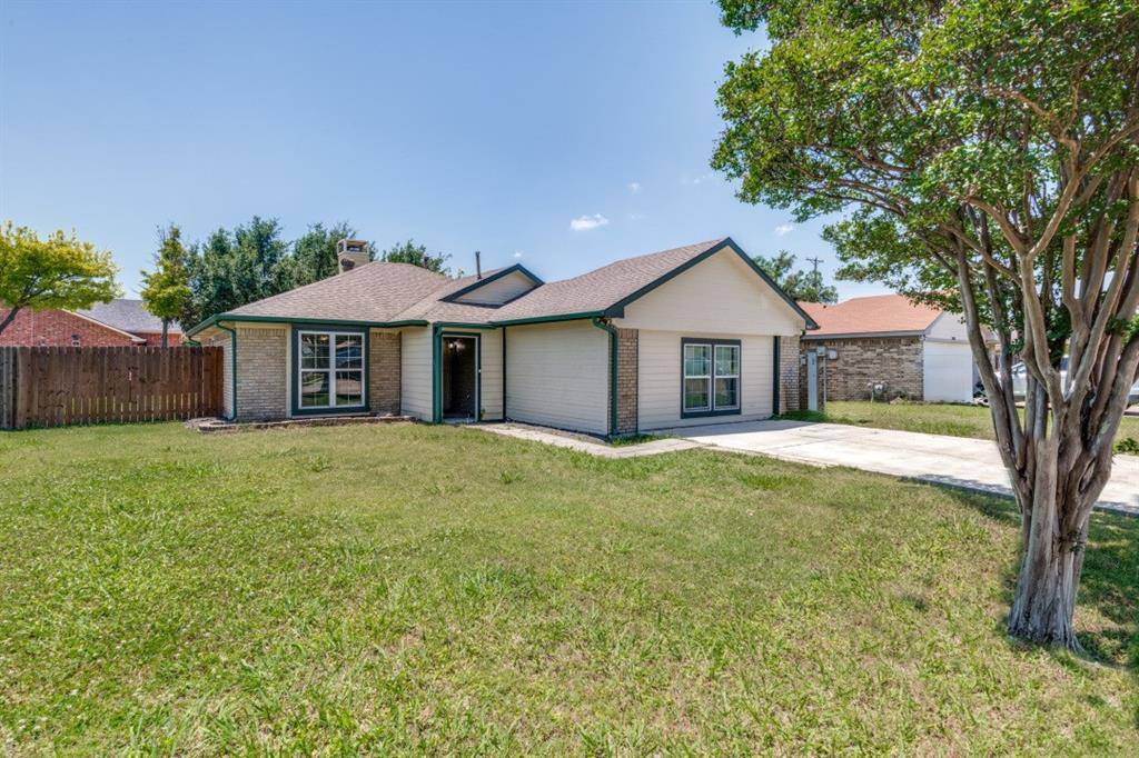 7410 Jessica Way, Rowlett, TX 75089