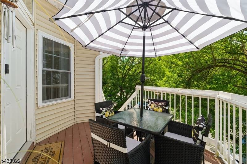 84 Mayfield Rd, Bedminster Twp., NJ 07921