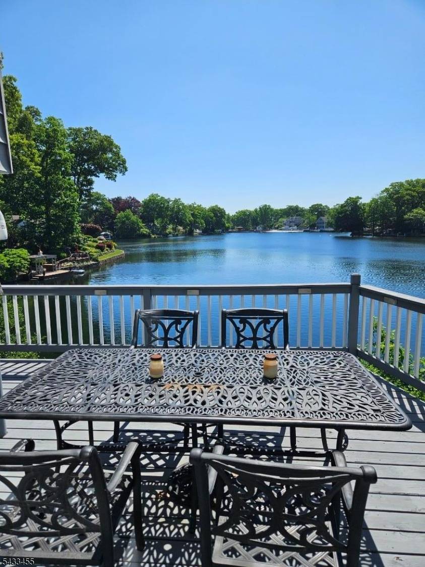 67 Fox Hill Rd, Parsippany-troy Hills Twp., NJ 07834
