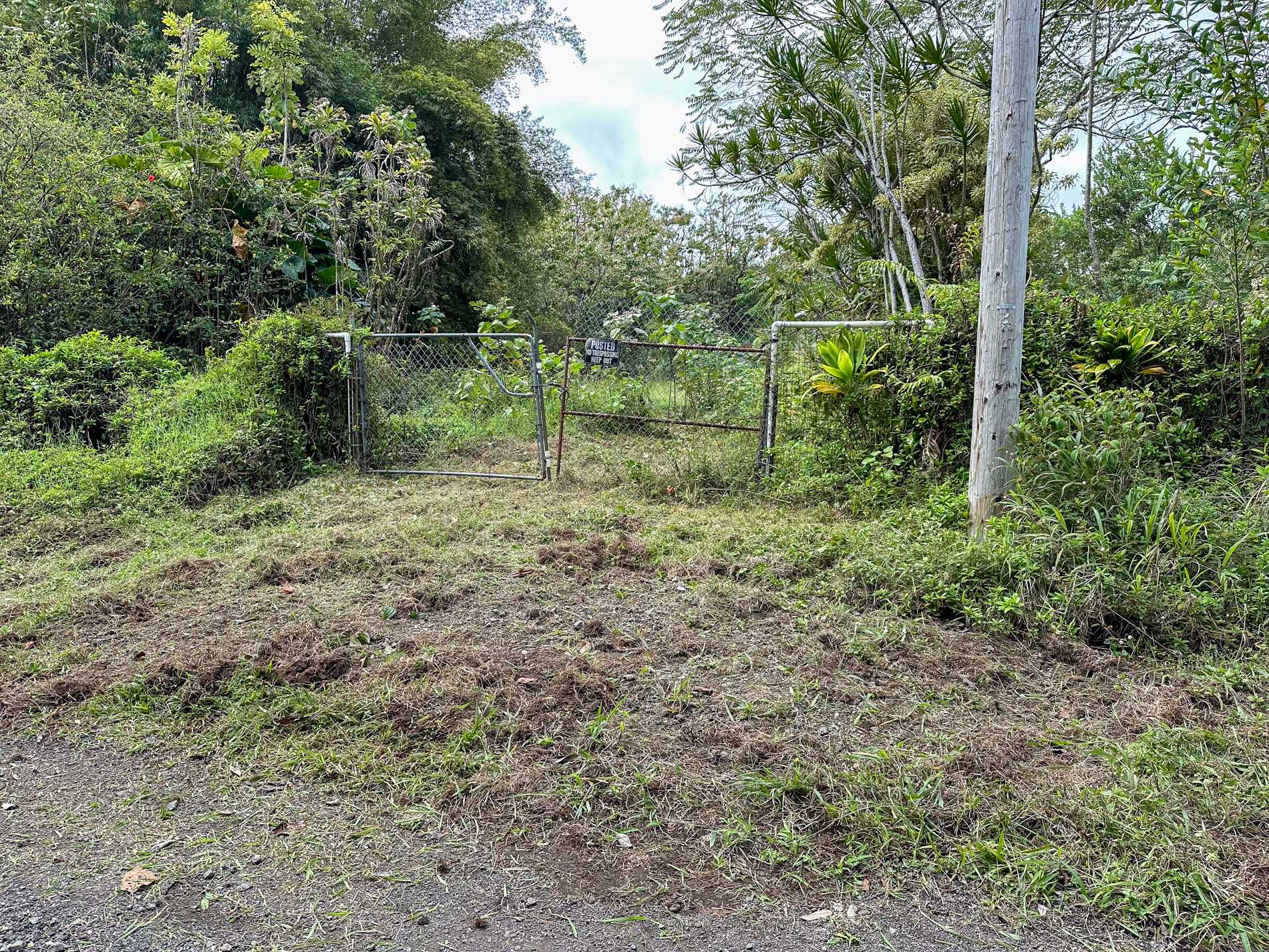 250 LAULA RD, Hilo, HI 96720