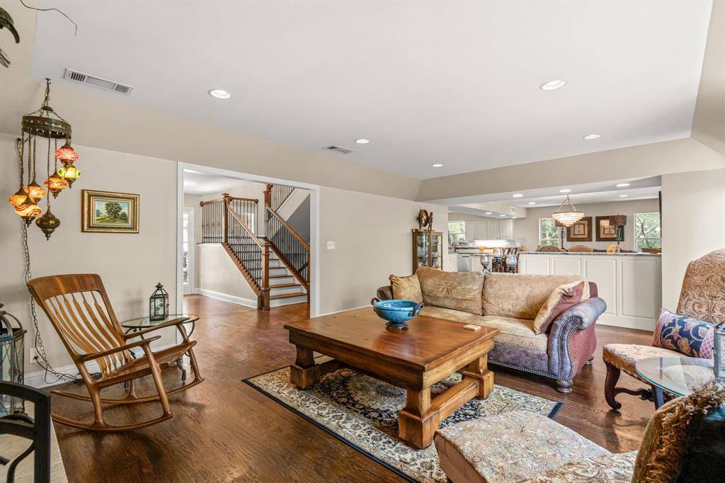 2930 Peninsula Drive, Grapevine, TX 76051