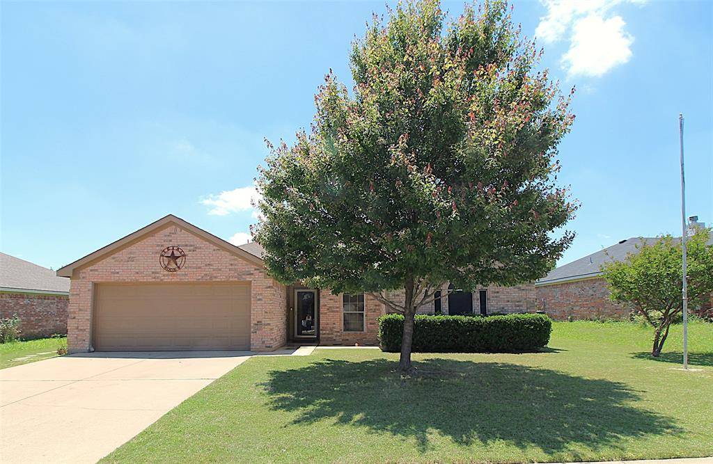 501 Barbara Jean Lane, Burleson, TX 76028
