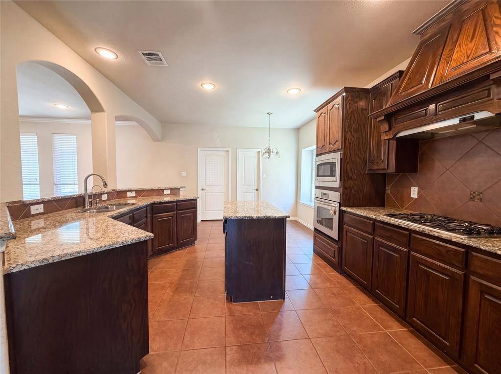 1608 Brushy Creek Lane, Allen, TX 75002