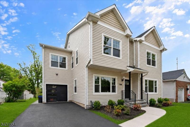 1586 Front St, Scotch Plains Twp., NJ 07076