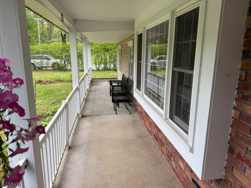 23 Lavina Trl, Jefferson Twp., NJ 07438