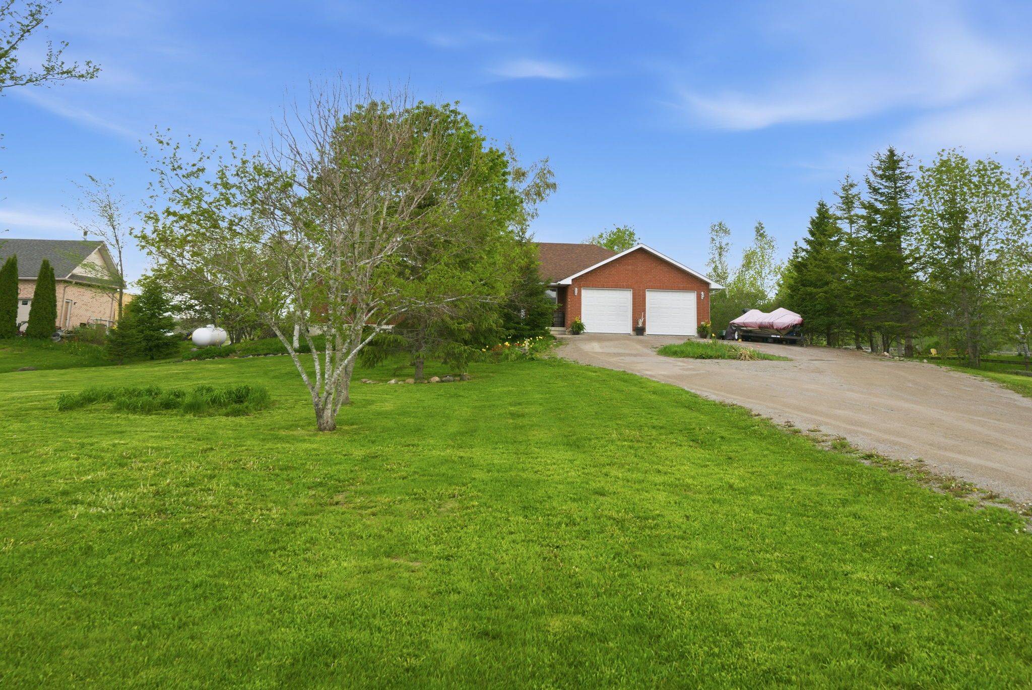 4 McGillivray LN, Kawartha Lakes, ON L0K 1B0