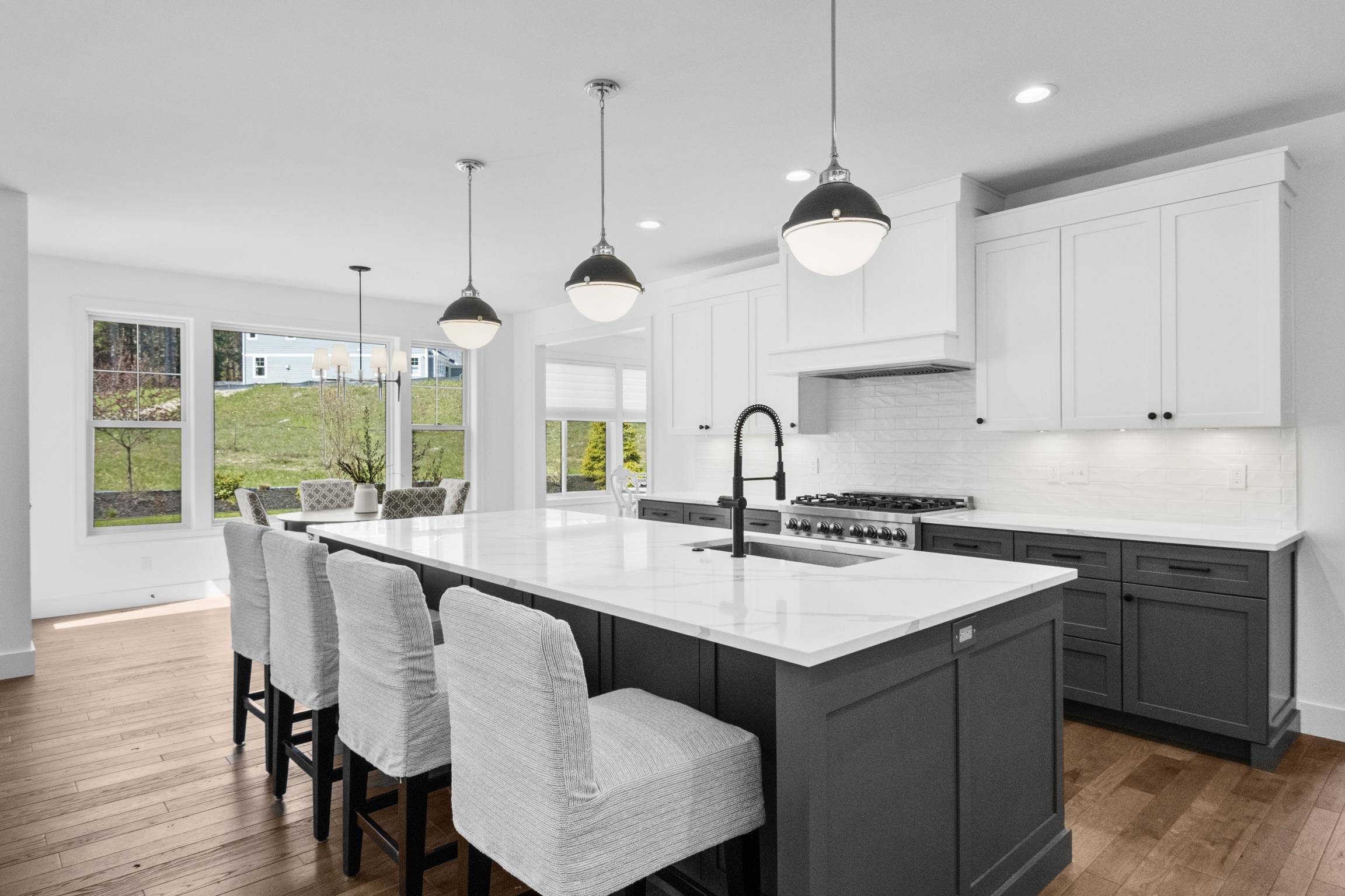 91 Vineyard Ridge DR, Peninsula Twp, MI 49686