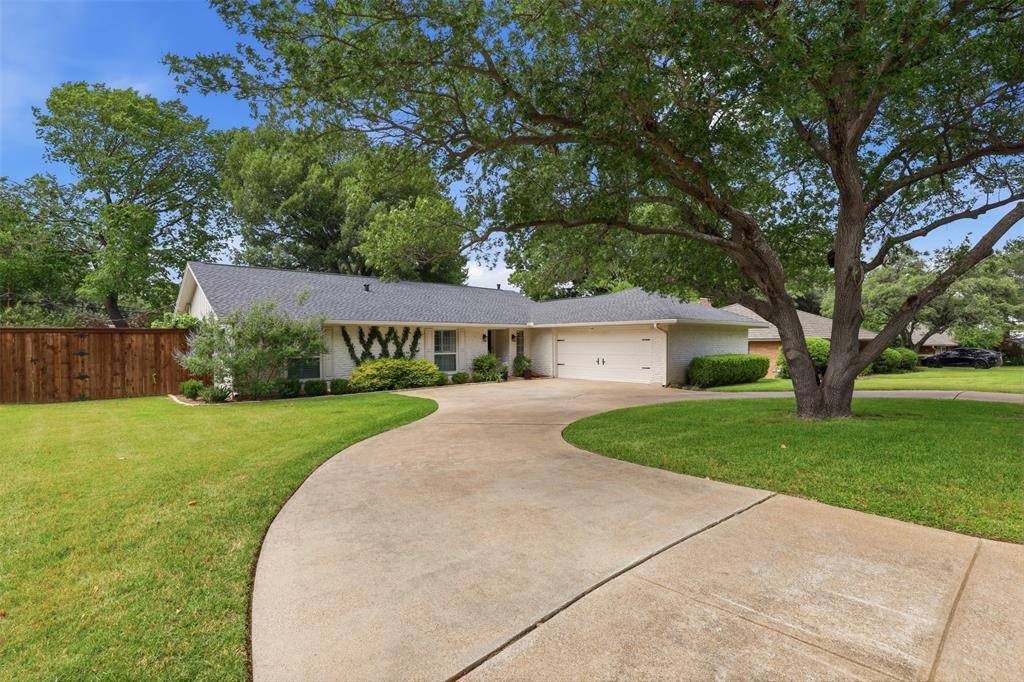 3816 Arborlawn Drive, Fort Worth, TX 76109