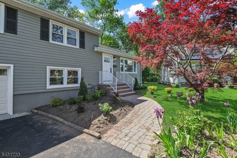 1585 Saint Ann St, Scotch Plains Twp., NJ 07076
