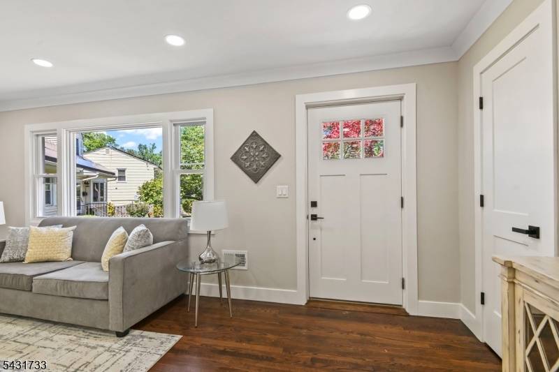 1585 Saint Ann St, Scotch Plains Twp., NJ 07076