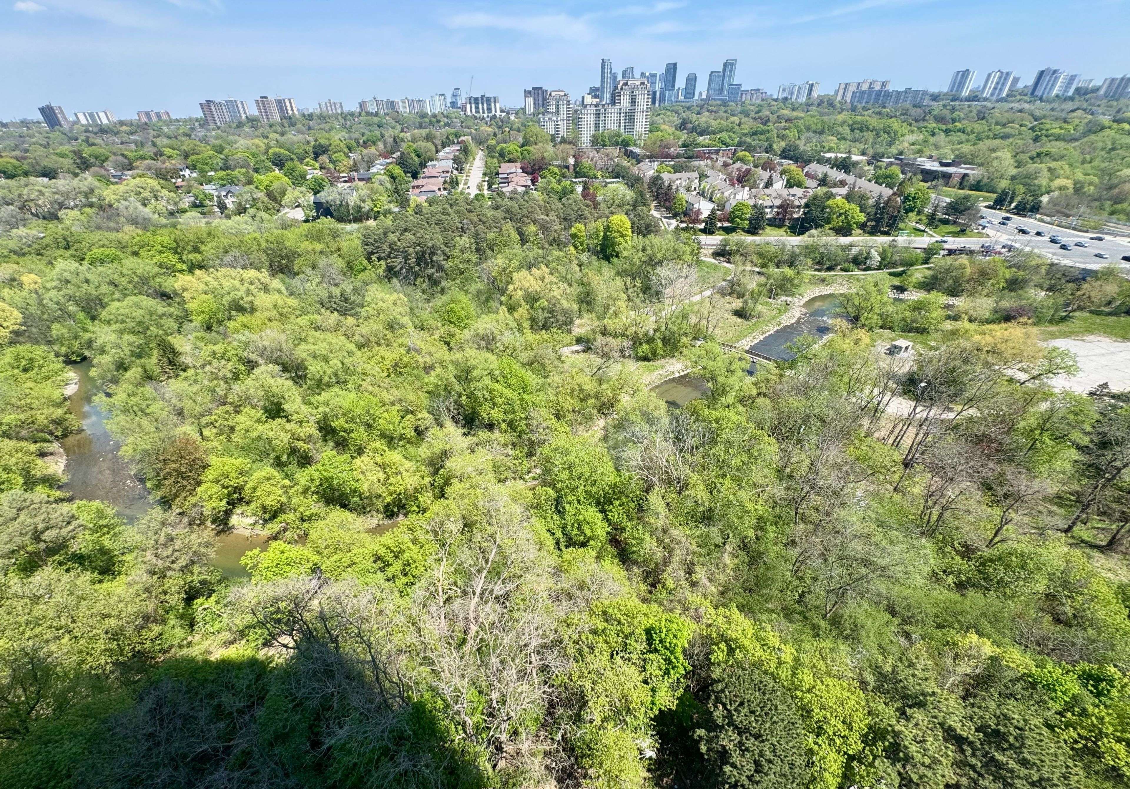 29 Green Trail CT #1703, Toronto C15, ON M2K 0J9