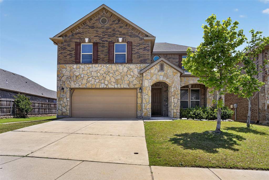 8728 Maple Ridge Trail, Fort Worth, TX 76244