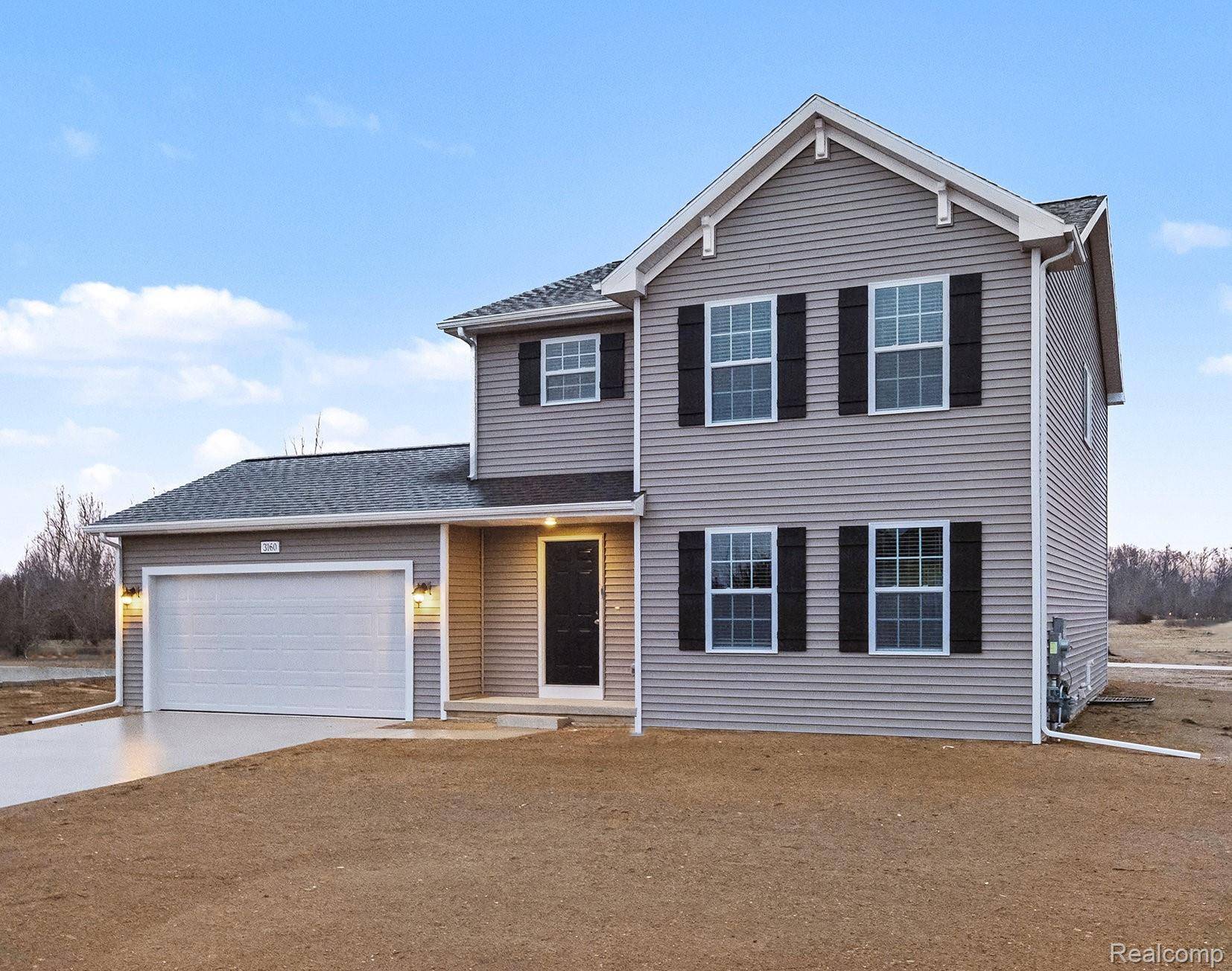 8021 Moonlight Creek LN, Handy Township, MI 48836