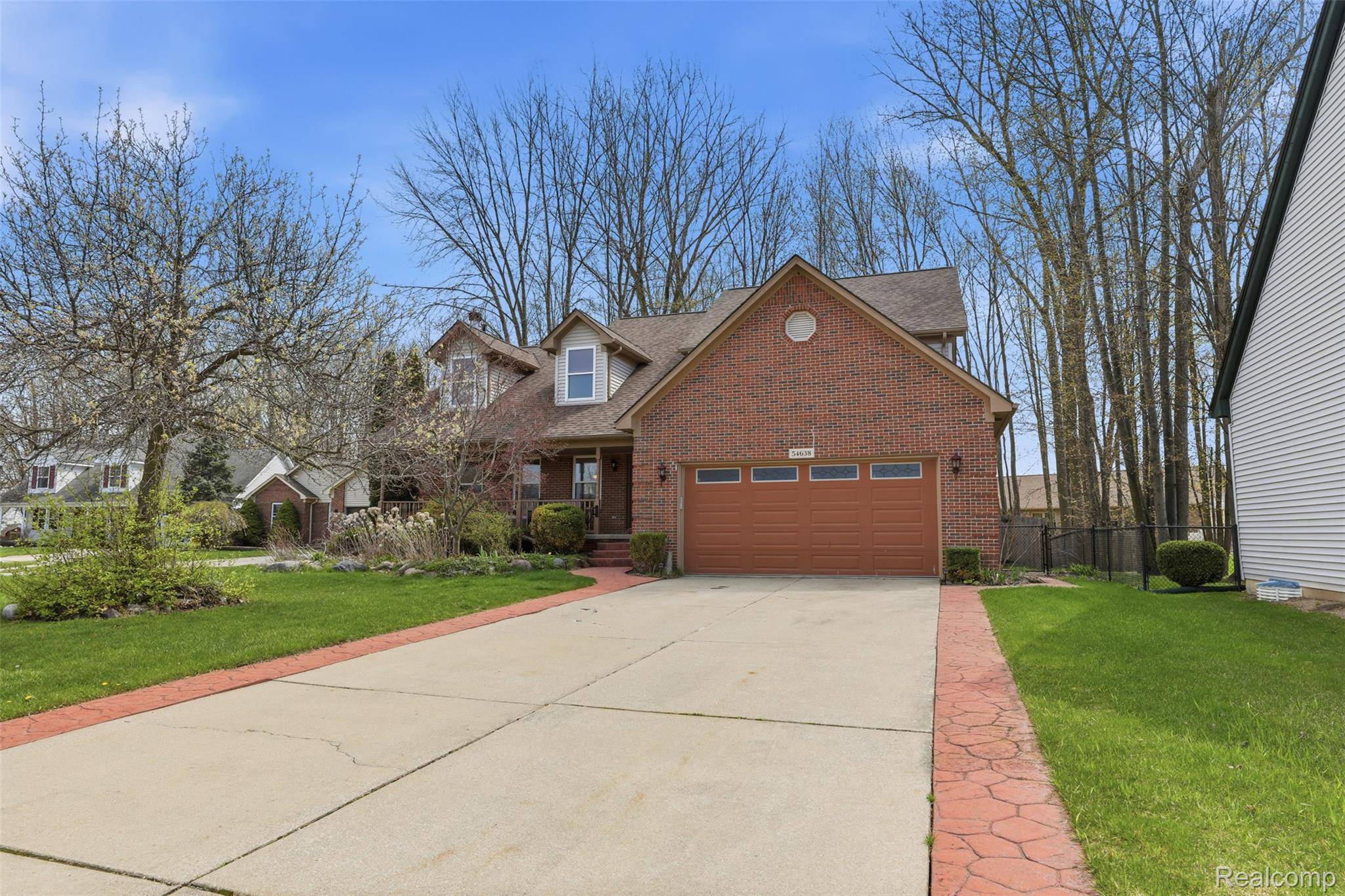 54638 Beacon Cove CIR, New Baltimore, MI 48047