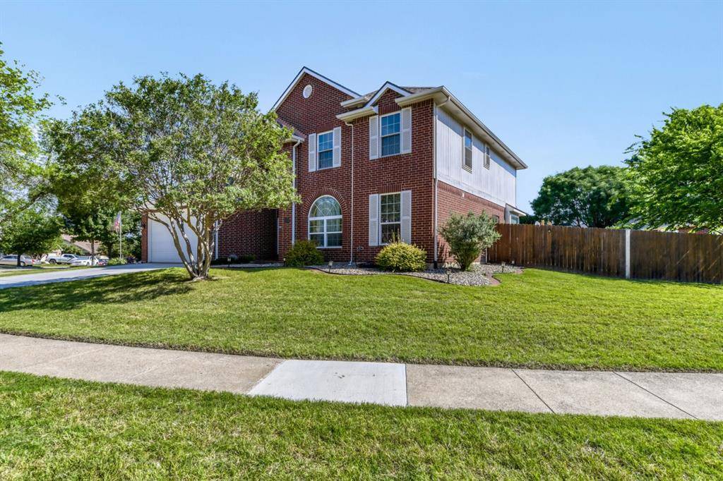 5429 Rocky Mountain Road, Fort Worth, TX 76137