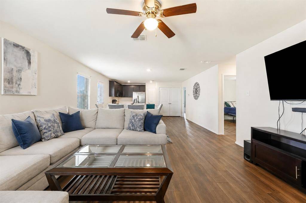 5805 Honey Creek Street, Fort Worth, TX 76179