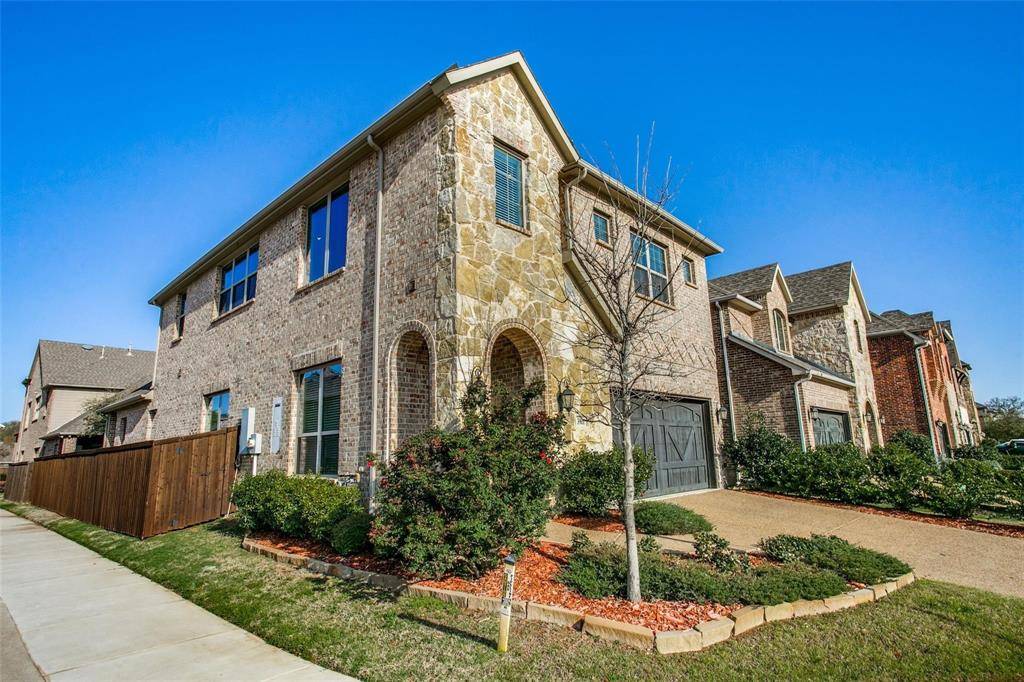 3901 Bentley Drive, Bedford, TX 76021