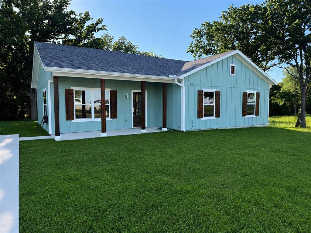 421 Caro Drive, West Tawakoni, TX 75474