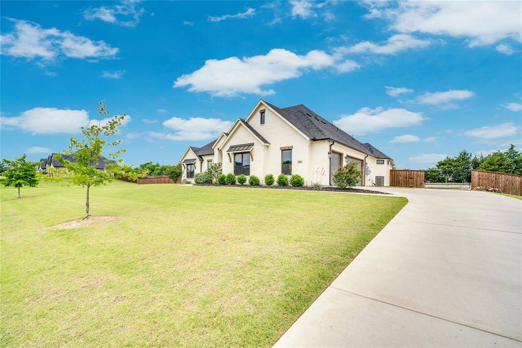 3011 Wesley Street, Midlothian, TX 76065
