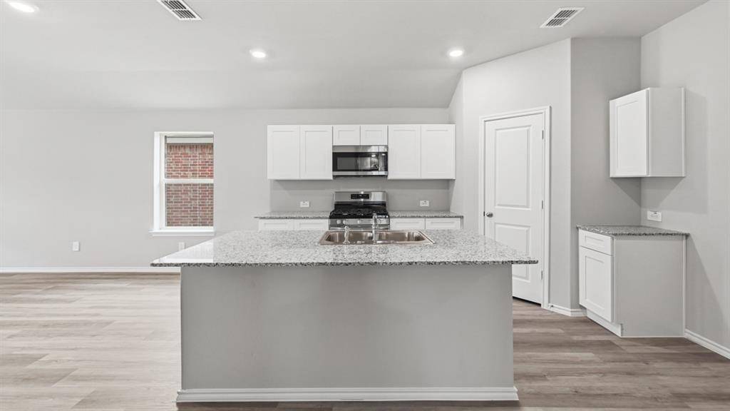 1421 TIN ROOF Road, Denton, TX 76249