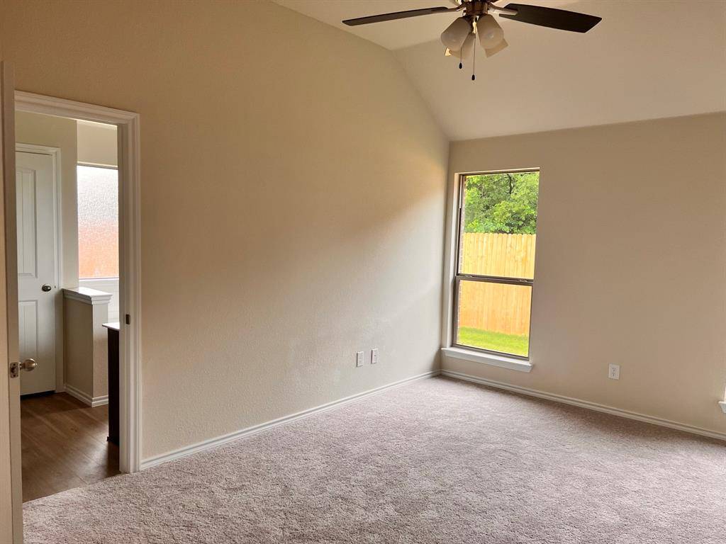 324 Greenhaven Drive, Seagoville, TX 75159