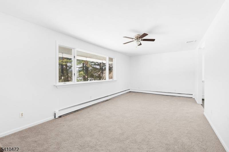 2 Beemer Rd, Wantage Twp., NJ 07461