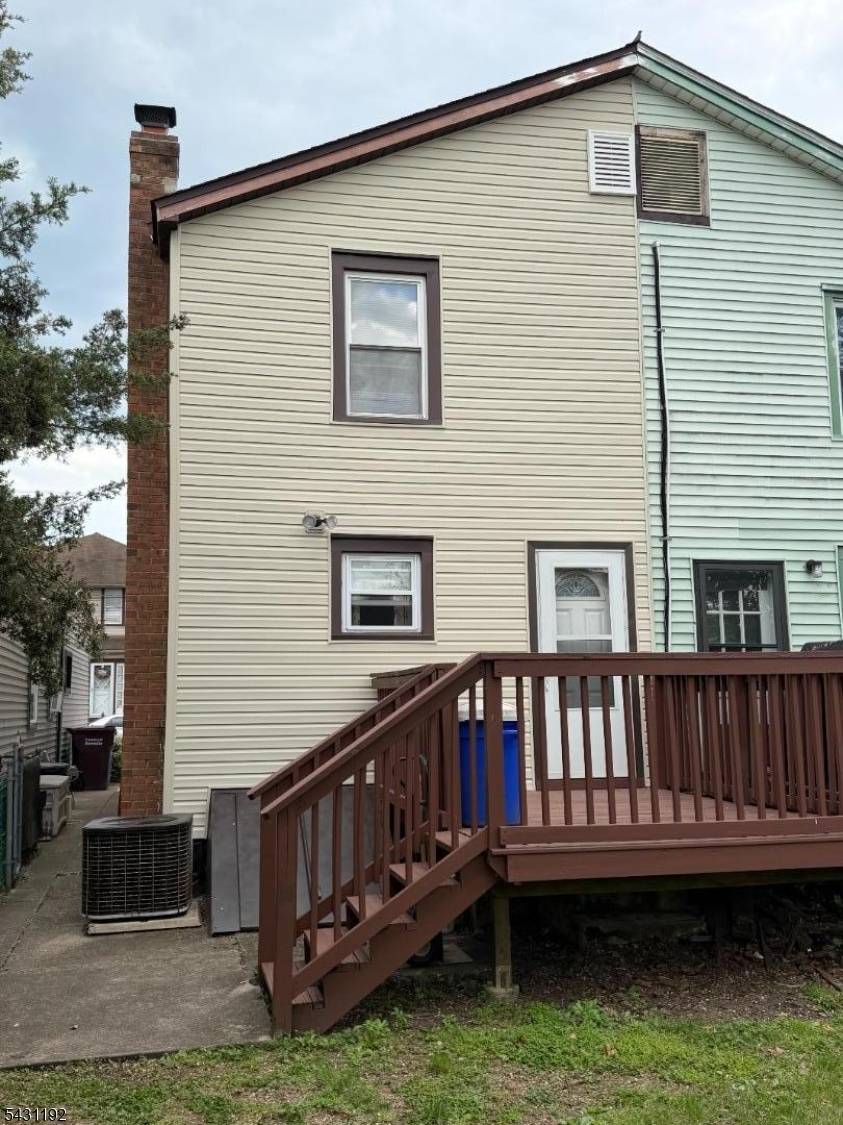 219 Taylor St, Riverside Twp., NJ 08075