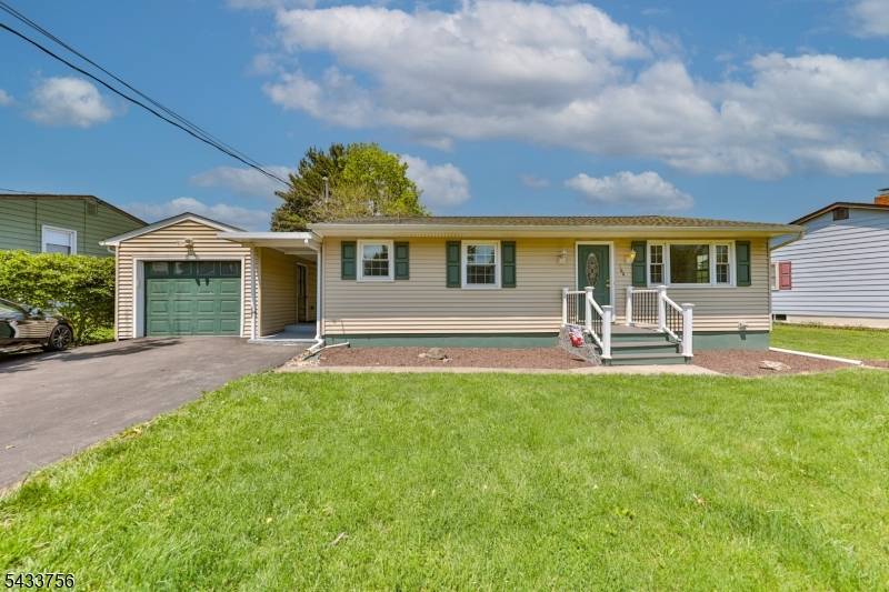 164 Carpentersville Rd, Phillipsburg Town, NJ 08865