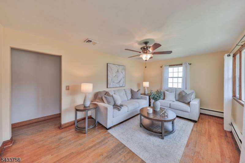 164 Carpentersville Rd, Phillipsburg Town, NJ 08865