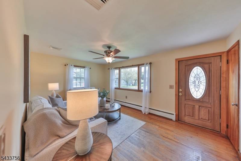 164 Carpentersville Rd, Phillipsburg Town, NJ 08865