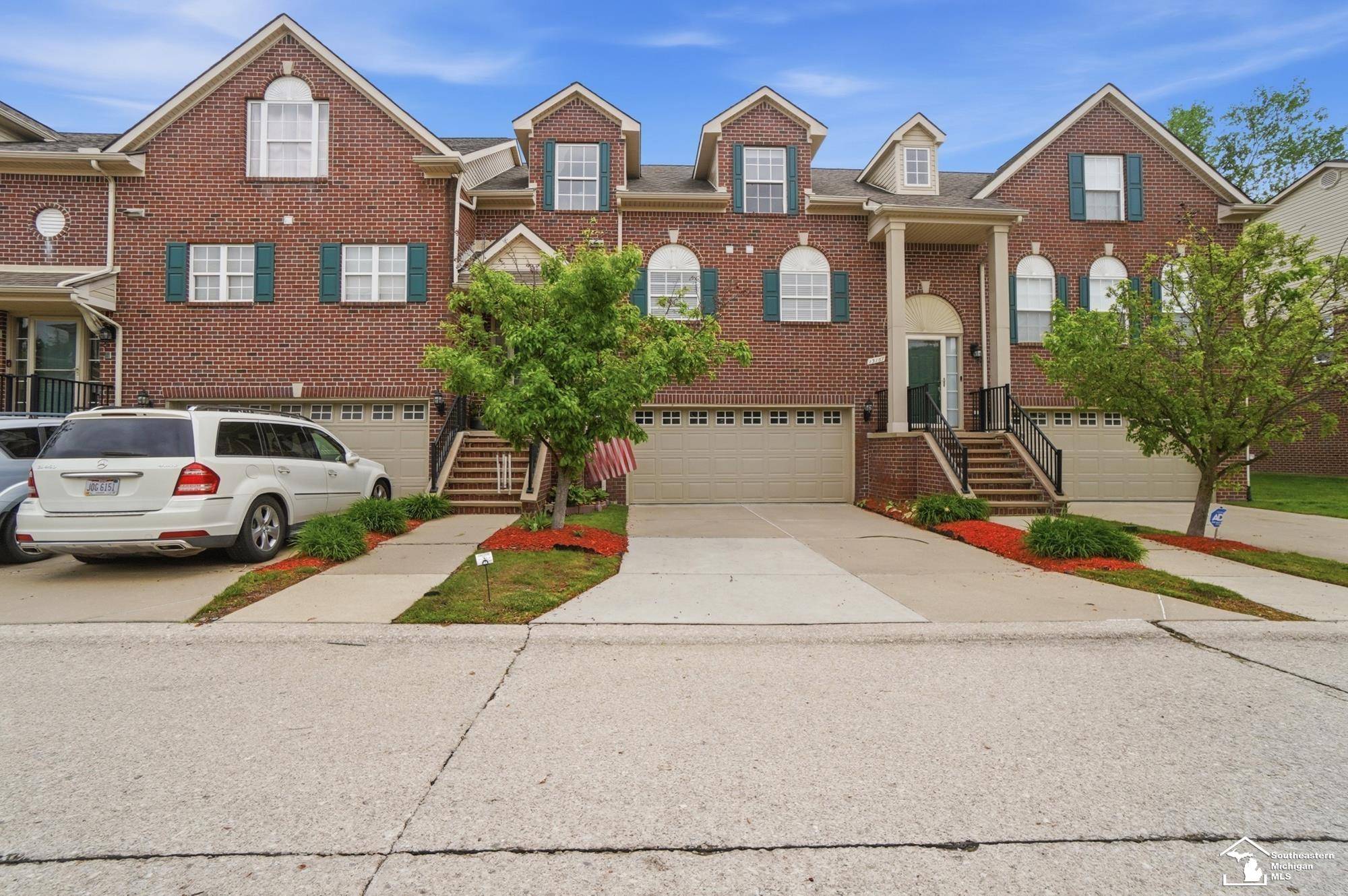 13163 Golf Pointe DR, Taylor, MI 48180