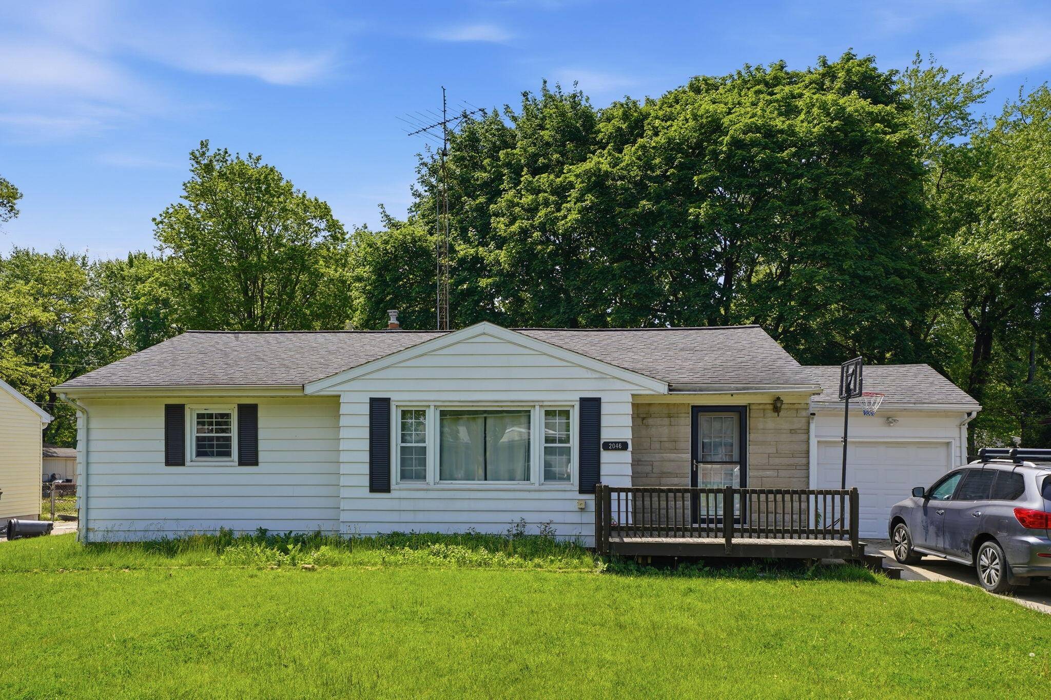 2046 Gerald ST, St. Joseph Twp, MI 49022