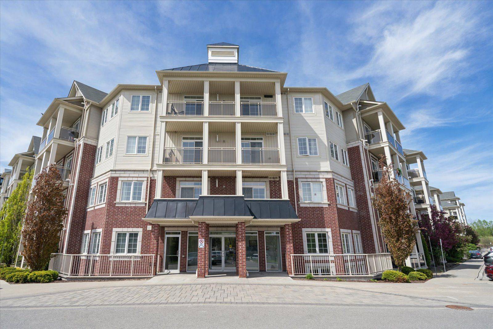 84 Aspen Springs DR #124, Clarington, ON L1C 0V3