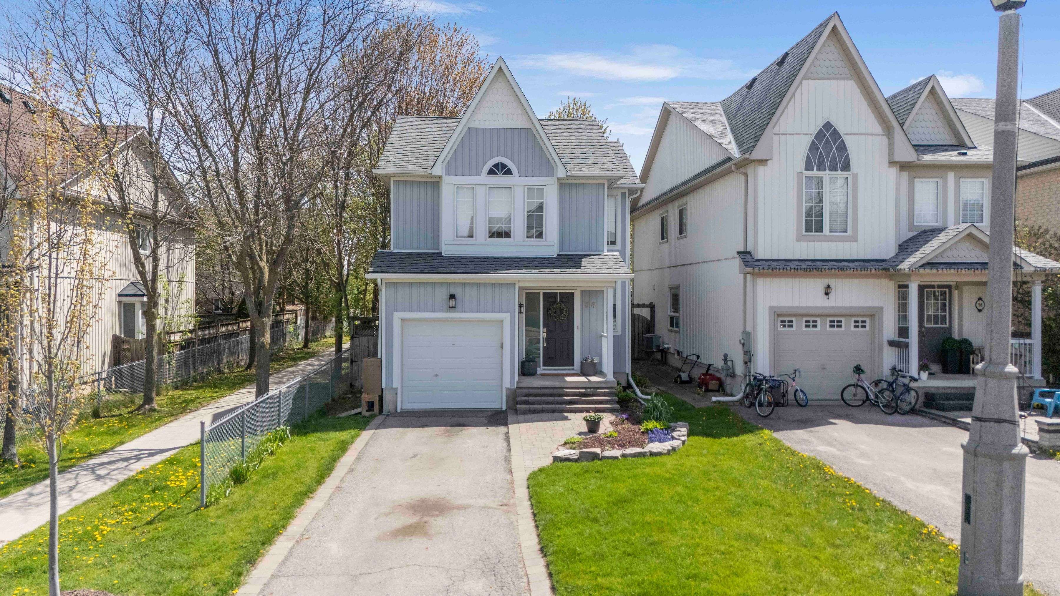 58 Margaret Graham CRES, East Gwillimbury, ON L0G 1M0