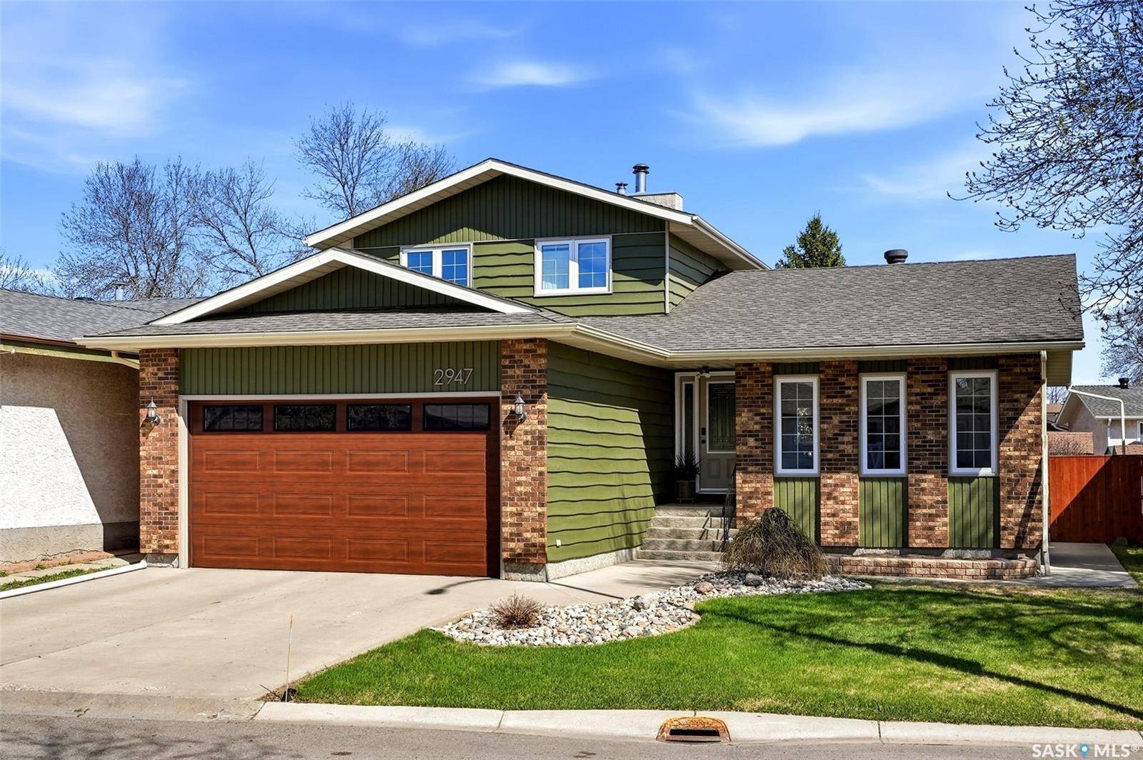 2947 More CRESCENT E, Regina, SK S4V 0T6