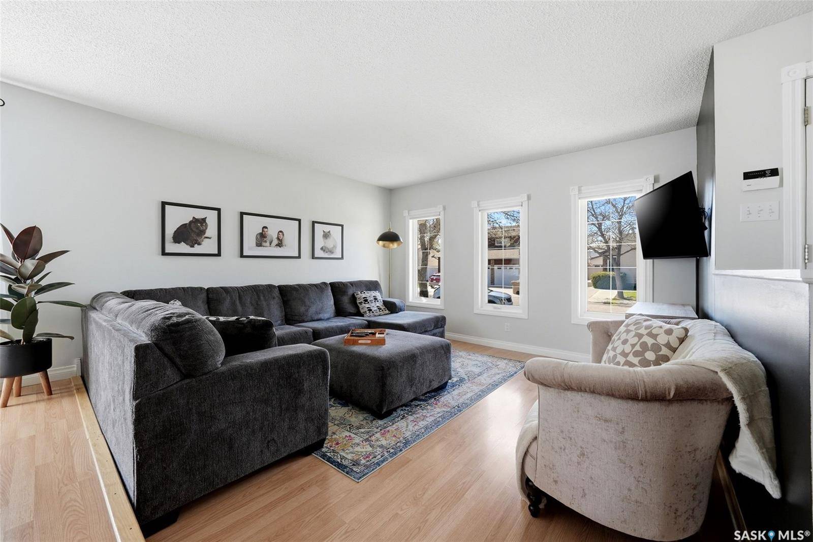 2947 More CRESCENT E, Regina, SK S4V 0T6