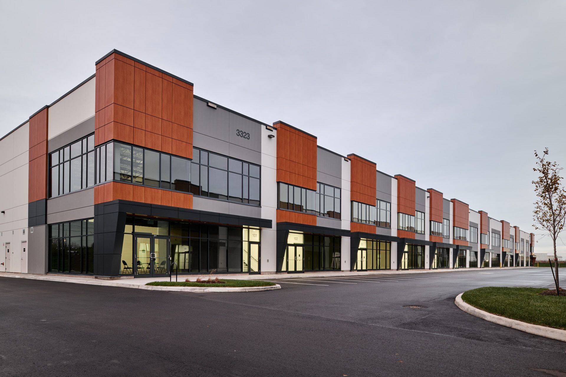 3303 Superior CT #A102, Oakville, ON L6L 0C4