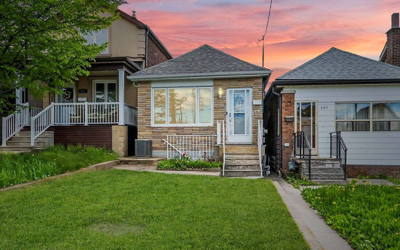278 Caledonia RD, Toronto W03, ON M6E 4T3